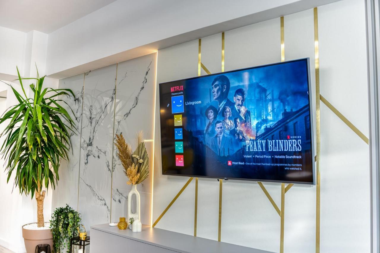 Hi Apartment Bucureşti Ngoại thất bức ảnh