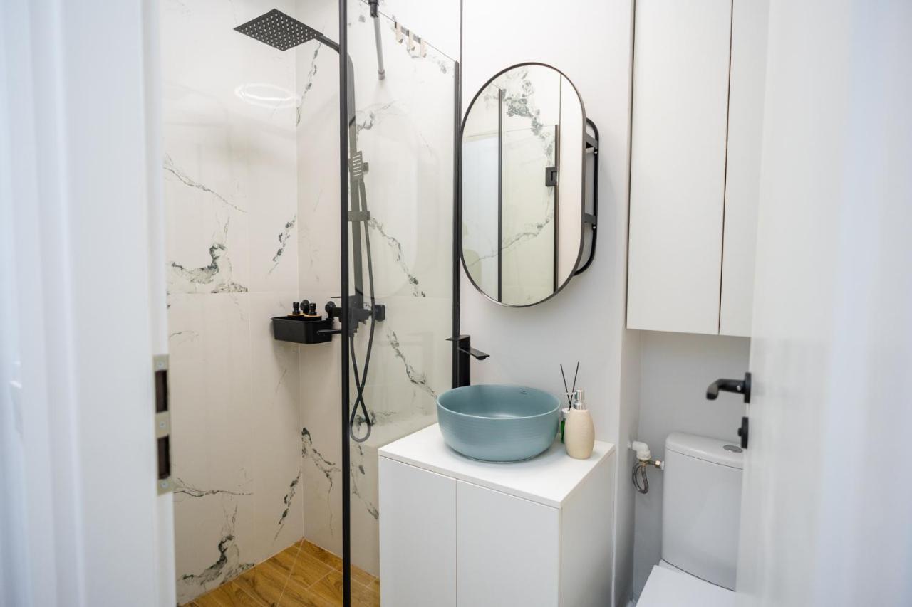 Hi Apartment Bucureşti Ngoại thất bức ảnh
