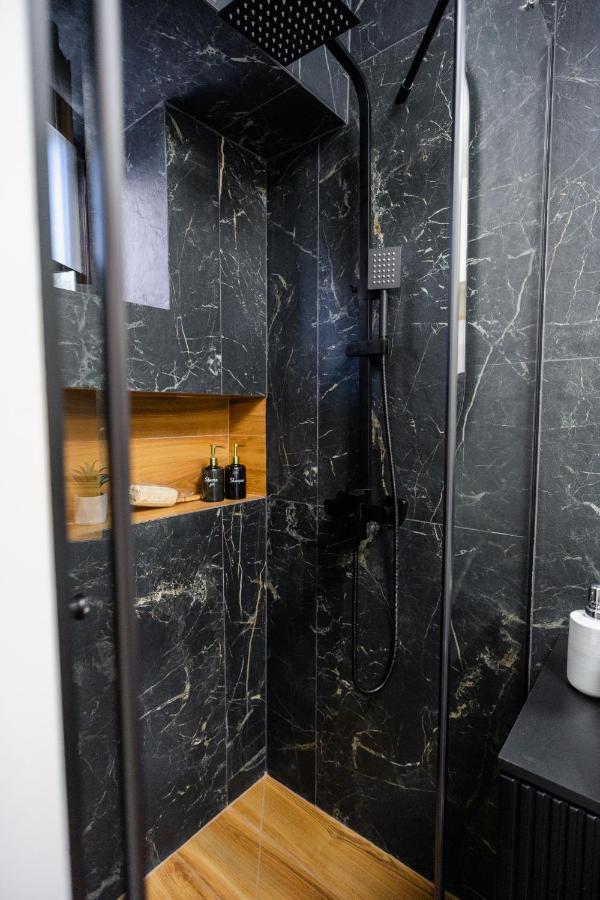 Hi Apartment Bucureşti Ngoại thất bức ảnh