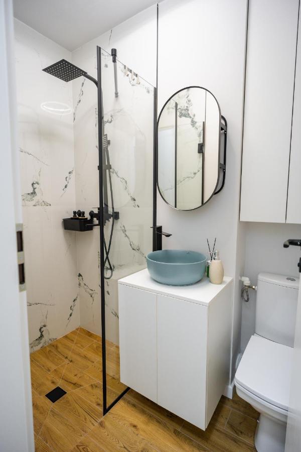 Hi Apartment Bucureşti Ngoại thất bức ảnh