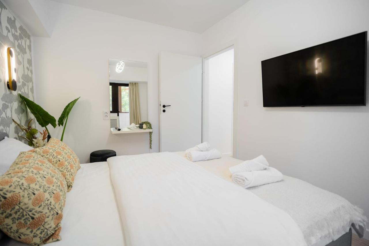 Hi Apartment Bucureşti Ngoại thất bức ảnh