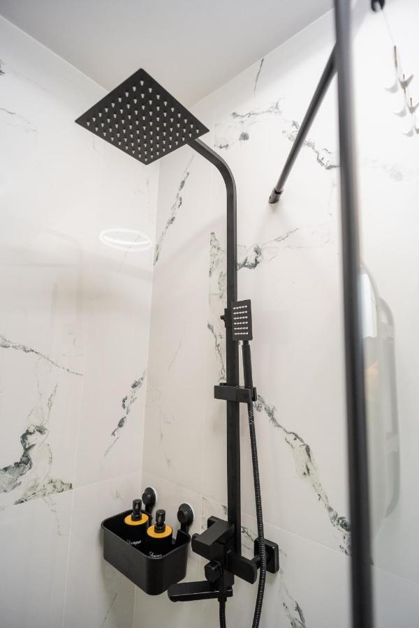 Hi Apartment Bucureşti Ngoại thất bức ảnh
